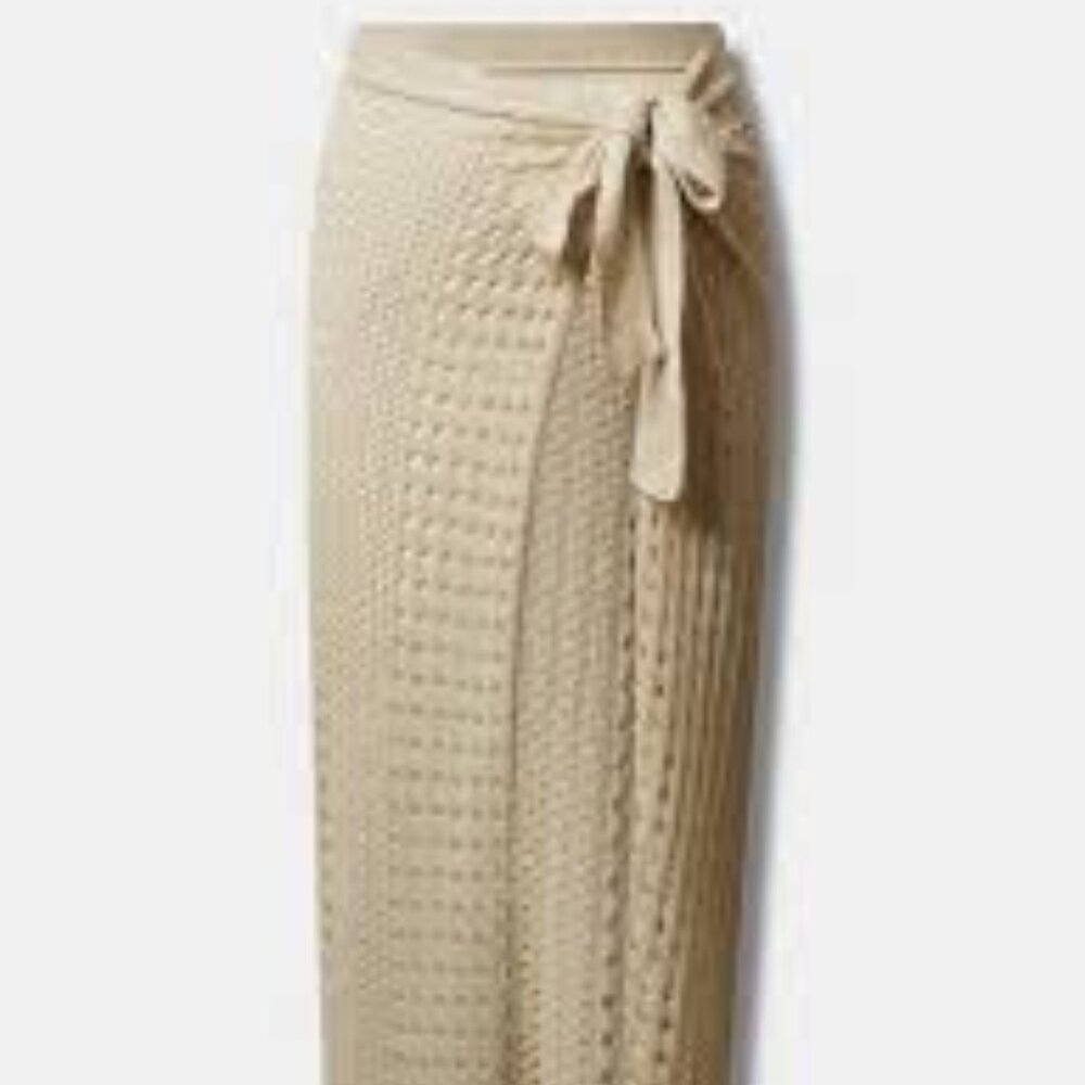NWT Torrid Crochet Sarong Cover-Up M/L - Picture 1 of 5